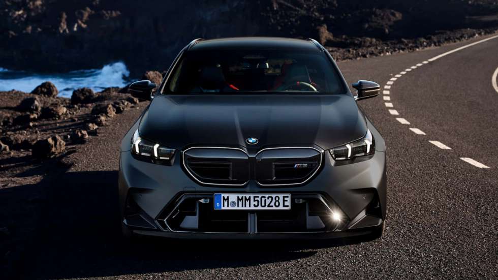 Πρεμιέρα για τη νέα BMW M5 Touring